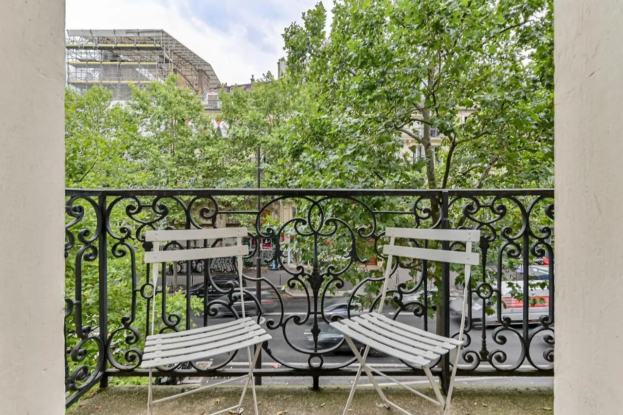 Elegance Pompidou Sebastopol *
